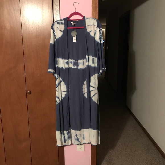 Amuse Society Other - Amuse Society Flyaway